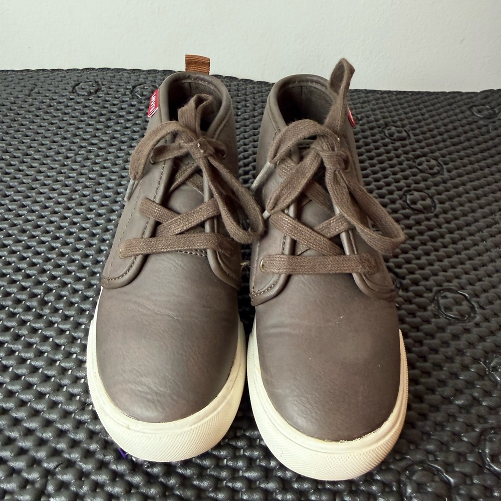 Levi’s Kids Brown Sneakers‎